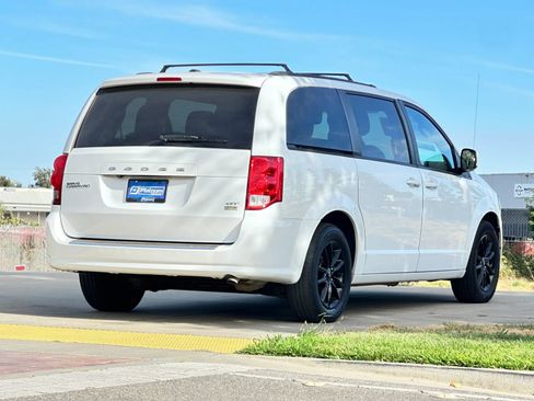 Used 2019 Dodge Grand Caravan GT FWD image 6
