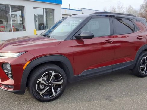 Certified 2023 Chevrolet TrailBlazer RS w/ Sun and Liftgate Package image 4