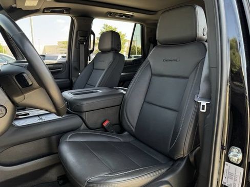 Used 2022 GMC Yukon Denali RWD image 28