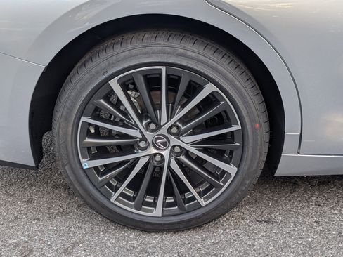 New 2025 Lexus ES 350 w/ Premium Package image 8