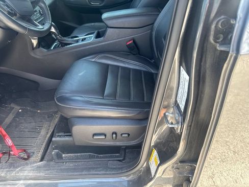 Used 2019 Ford Escape Titanium FWD image 22