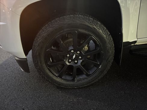 Used 2019 Chevrolet Colorado LT w/ Colorado RST Special Edition image 11