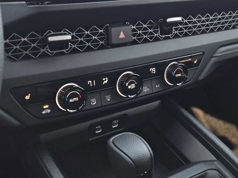 Used 2025 Honda Accord SE image 18