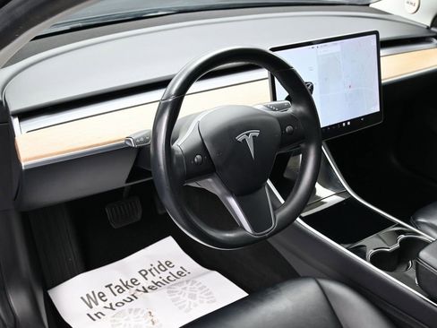 Used 2019 Tesla Model 3 Standard Range Plus image 16