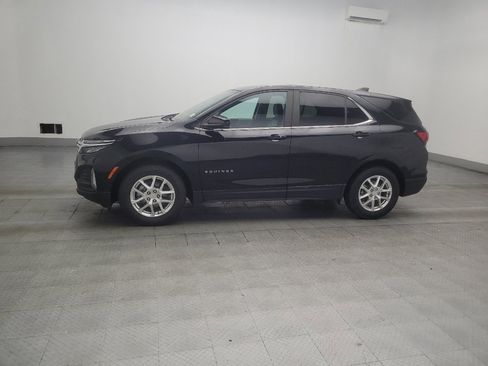 Used 2022 Chevrolet Equinox LT w/ Driver Convenience Package FWD image 2