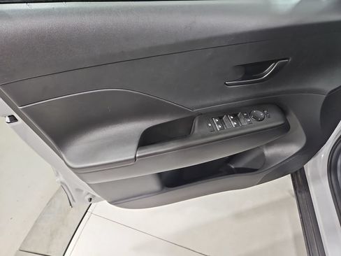 Certified 2025 Hyundai Kona SEL AWD/4WD image 12