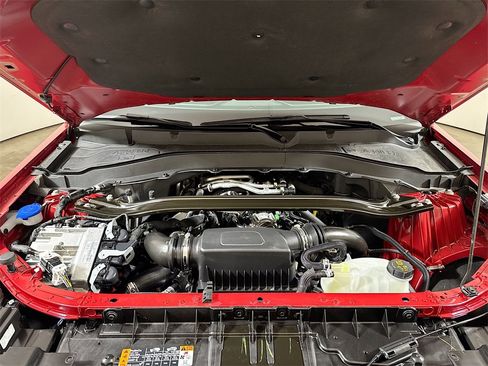 Used 2025 Ford Explorer ST image 30