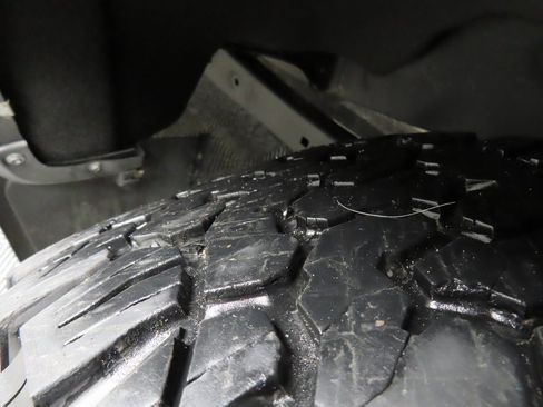 Used 2024 Ford F350 Lariat w/ Sport Appearance Package image 7