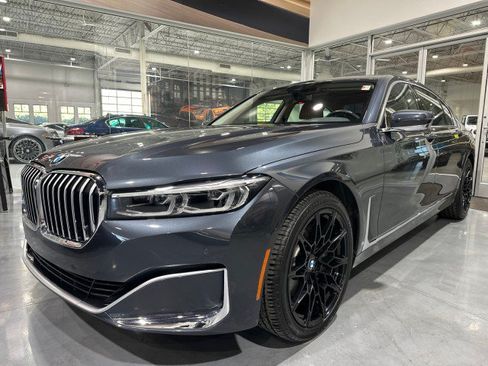 Used 2020 BMW 740i xDrive w/ Cold Weather Package AWD/4WD image 19