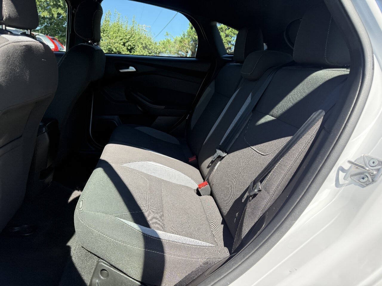 Used 2017 Ford Focus ST FWD image 11