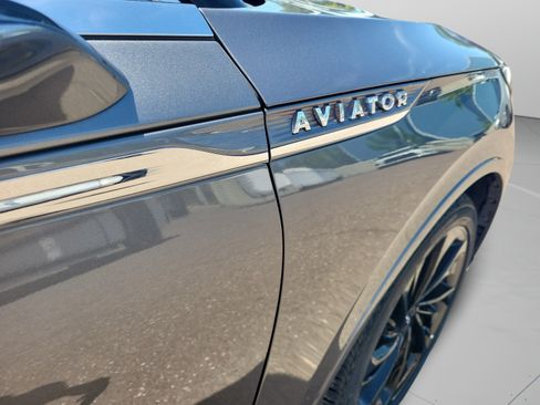 Used 2022 Lincoln Aviator Reserve w/ Equipment Group 201A RWD image 37