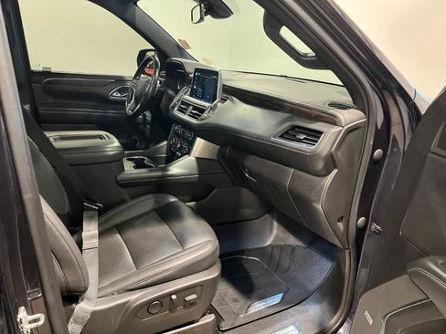 Used 2022 Chevrolet Tahoe Z71 w/ Luxury Package AWD/4WD image 40