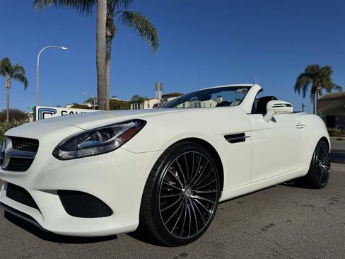 Used 2019 Mercedes-Benz SLC 300 Roadster image 16