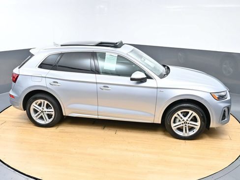 Used 2024 Audi Q5 e Premium w/ Convenience Package AWD/4WD image 49