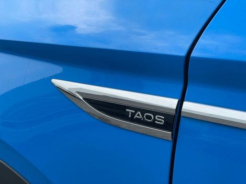 Certified 2023 Volkswagen Taos SE FWD image 25