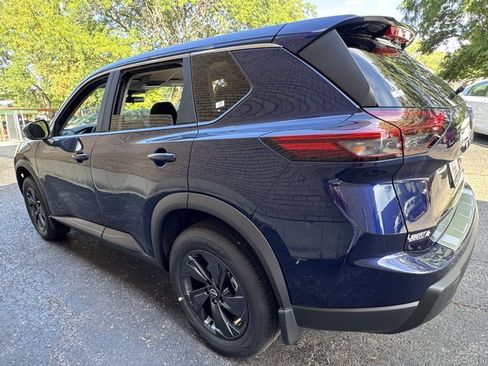 New 2026 Nissan Rogue SV w/ Cold Weather Package AWD/4WD image 24