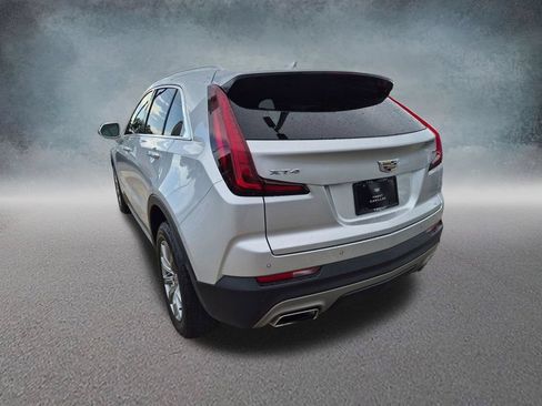 Used 2020 Cadillac XT4 Premium Luxury w/ Cold Weather Package FWD image 2