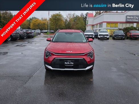 New 2025 Kia Niro EX image 2
