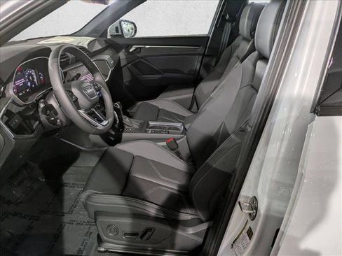 New 2025 Audi Q3 2.0T Premium image 4