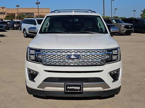 Used 2018 Ford Expedition Platinum RWD image 2