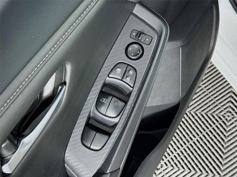 Used 2024 Nissan Sentra SV FWD image 18