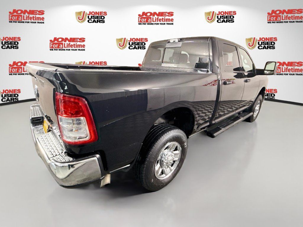 Used 2024 RAM 2500 Tradesman w/ Chrome Appearance Group AWD/4WD image 16