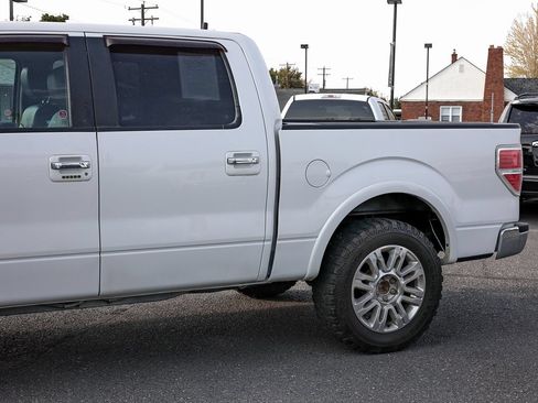 Used 2014 Ford F150 Lariat w/ Equipment Group 502A Luxury AWD/4WD image 8