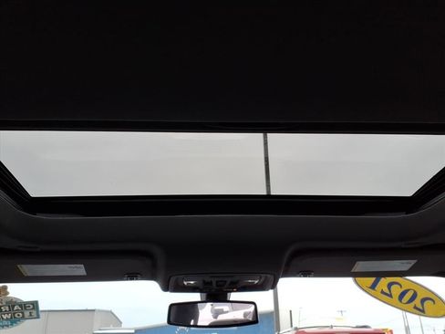 Used 2021 GMC Sierra 1500 SLT w/ SLT Convenience Package image 15