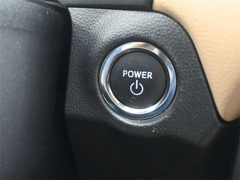 Used 2023 Toyota RAV4 XLE Premium image 20