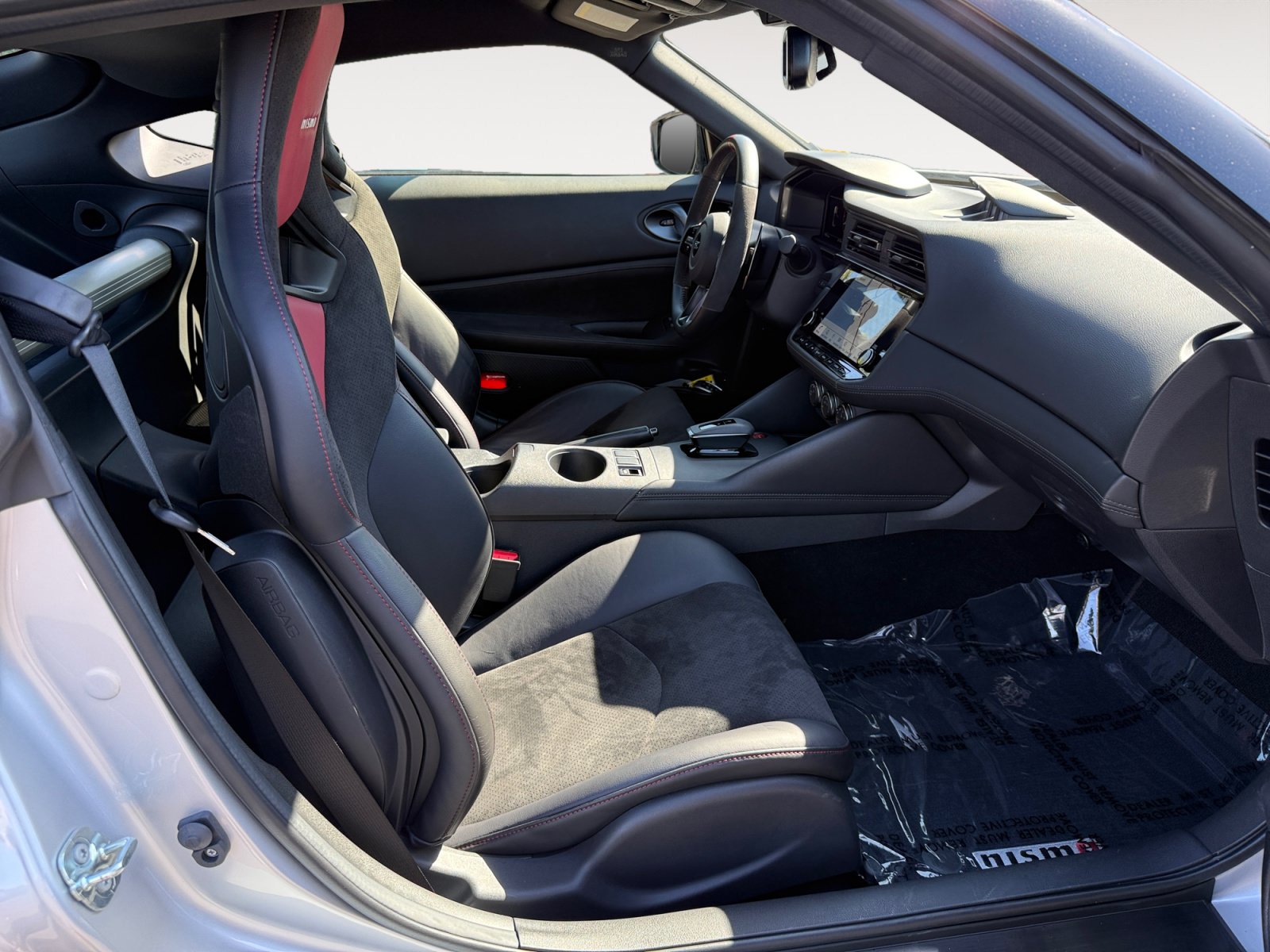 Used 2024 Nissan Z NISMO w/ Floor Mat Package RWD image 19