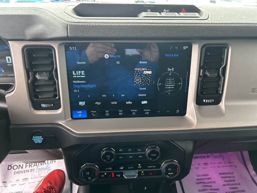Used 2025 Ford Bronco Outer Banks AWD/4WD image 21