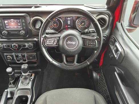 Used 2021 Jeep Wrangler Unlimited Sport AWD/4WD image 16