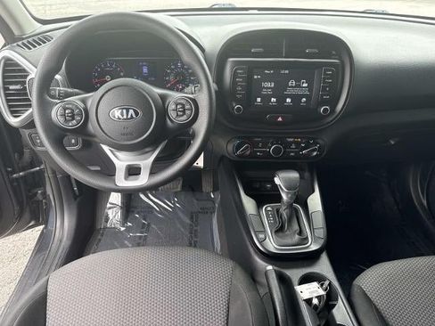 Used 2020 Kia Soul LX FWD image 16