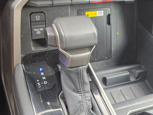 Used 2023 Toyota Tundra Limited w/ Power Package AWD/4WD image 27