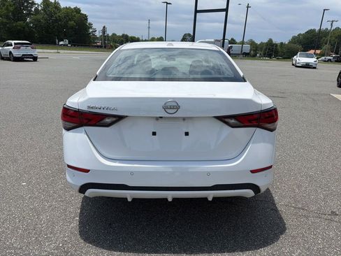 Used 2025 Nissan Sentra SV FWD image 7