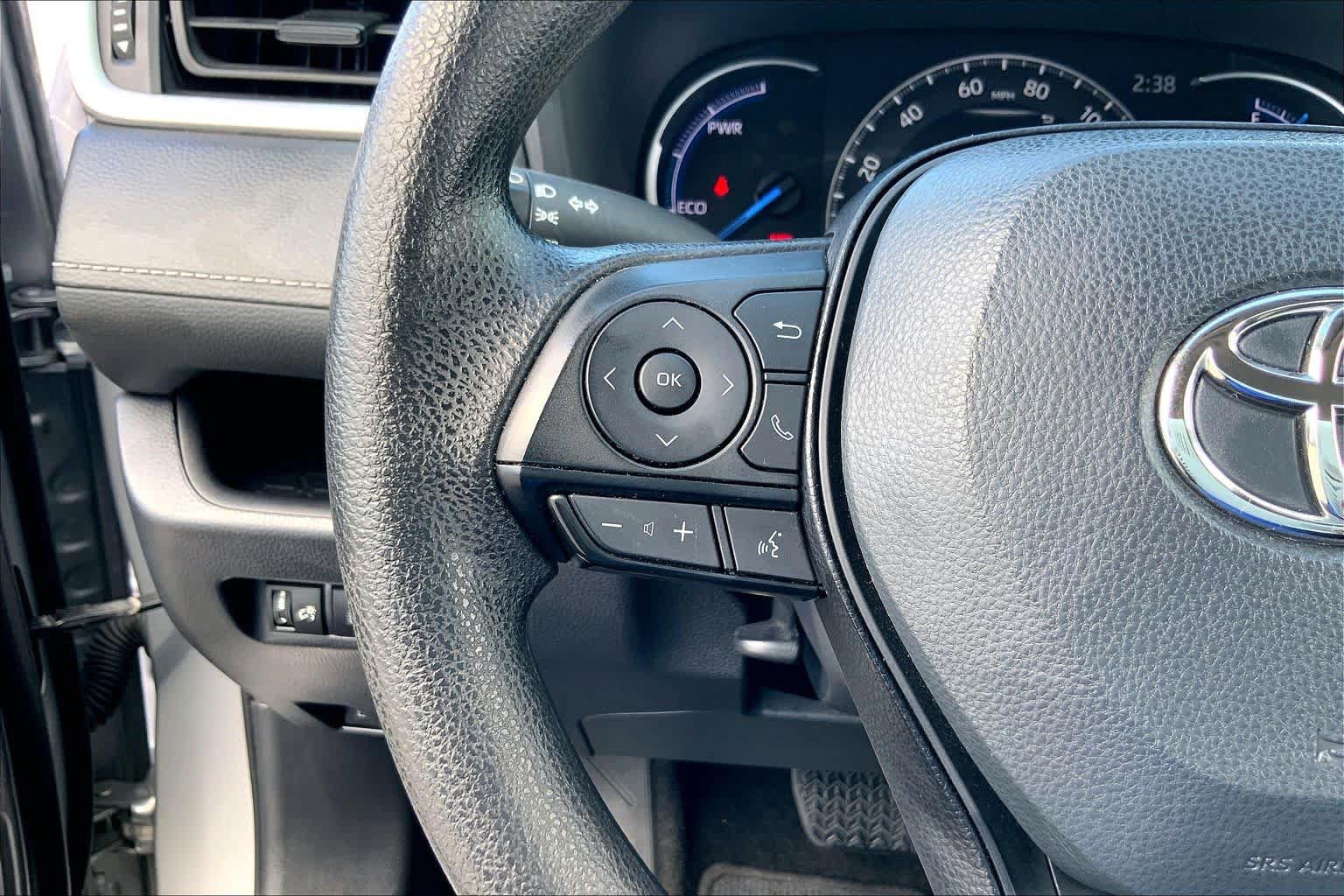 Used 2024 Toyota RAV4 XLE AWD/4WD image 23