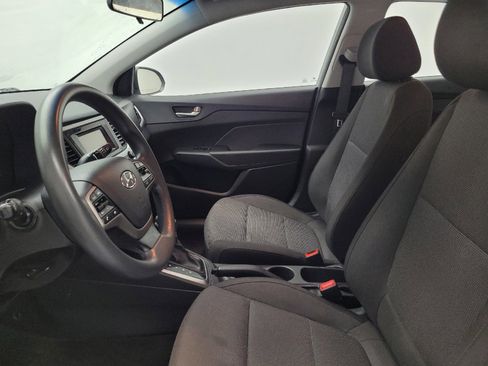 Used 2019 Hyundai Accent SE FWD image 17