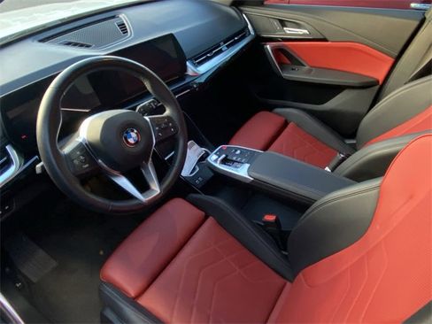 Certified 2023 BMW X1 xDrive28i w/ Convenience Package image 9