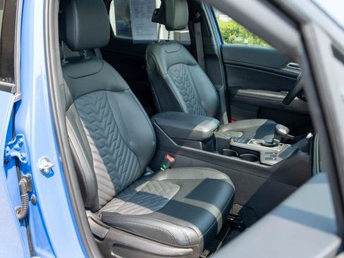 Certified 2026 Kia Sportage X-Line w/ X-Line Technology Package AWD/4WD image 9