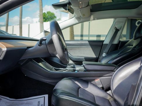 Used 2019 Tesla Model 3 Long Range AWD/4WD image 7