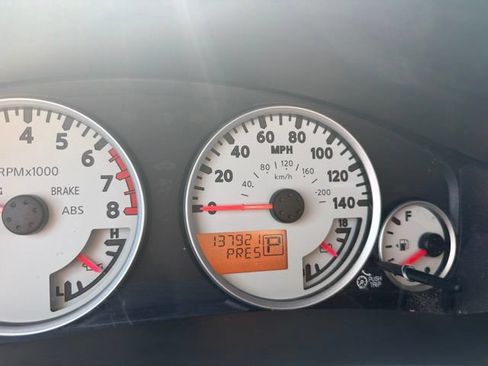 Used 2015 Nissan Xterra PRO-4X w/ Pro-4x Leather Package AWD/4WD image 13