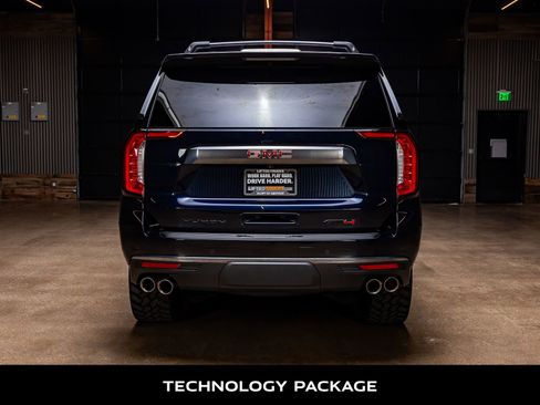 Used 2024 GMC Yukon AT4 w/ AT4 Premium Package image 7