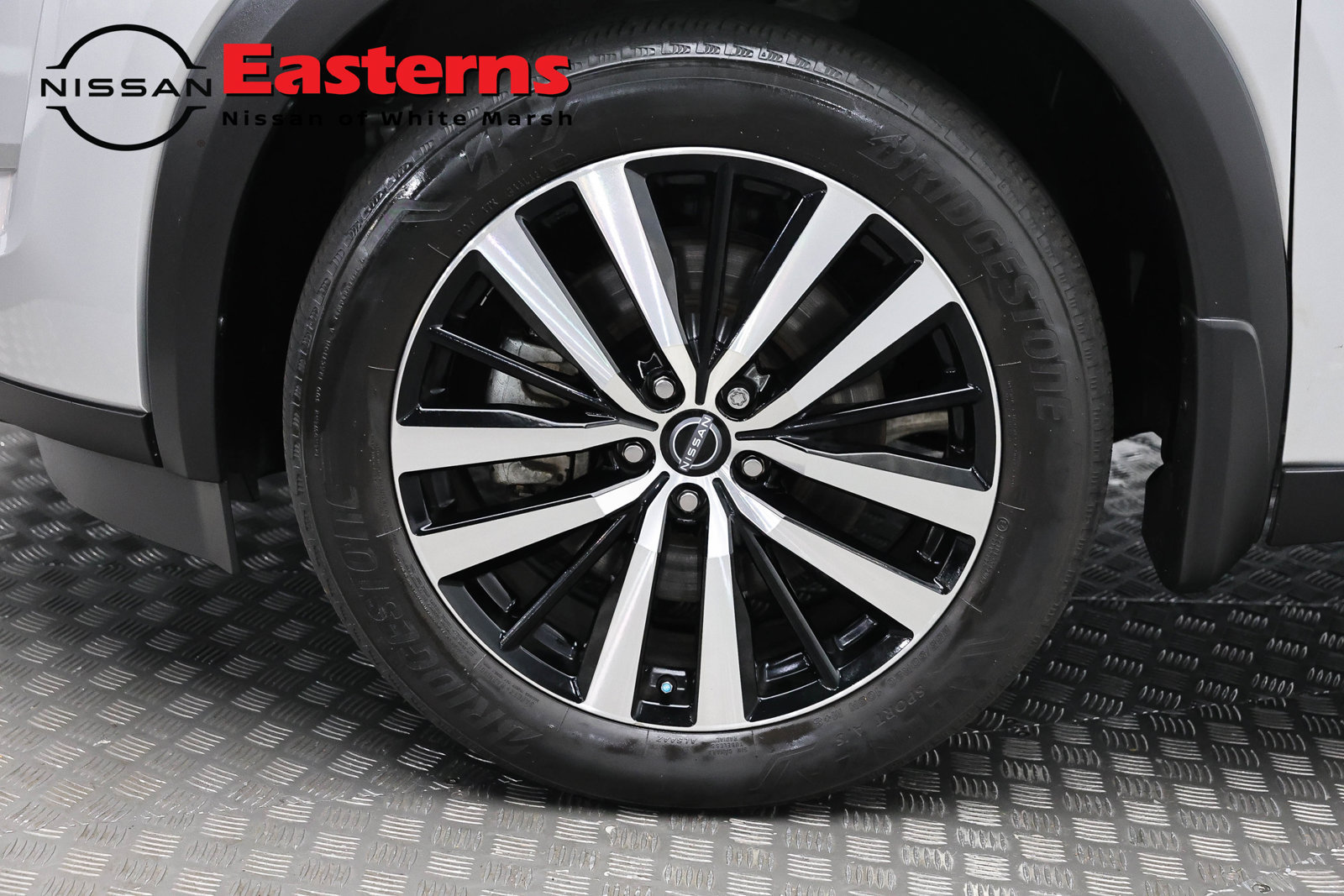 Used 2023 Nissan Pathfinder Platinum AWD/4WD image 30