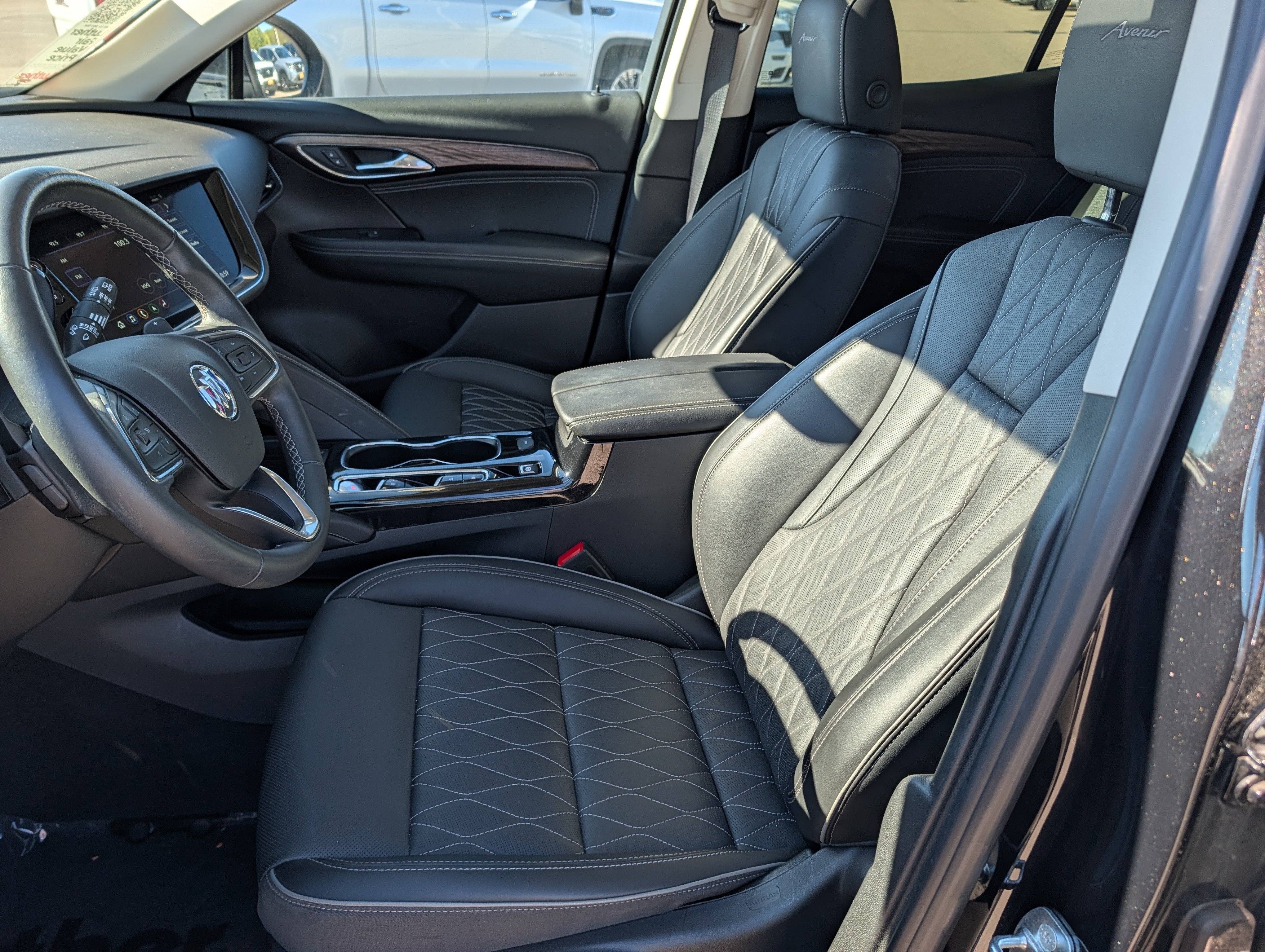 Used 2023 Buick Envision Avenir AWD/4WD image 20