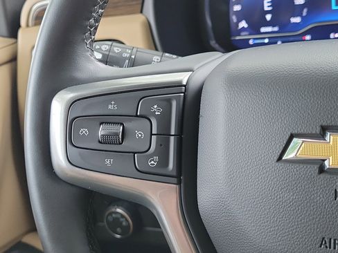 Used 2024 Chevrolet Tahoe Premier AWD/4WD image 23