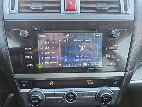 Used 2016 Subaru Outback 2.5i Premium image 26