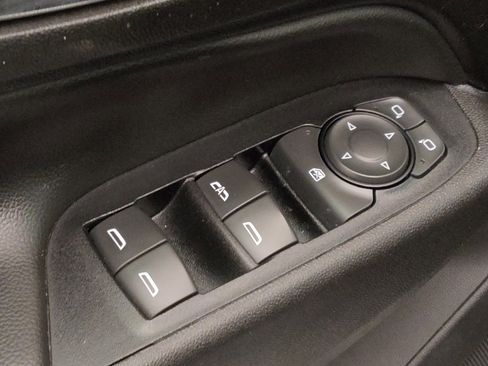 Used 2020 Chevrolet Equinox LT w/ Driver Convenience Package image 27