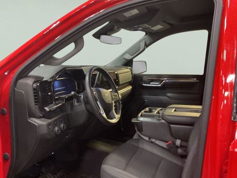 Used 2023 Chevrolet Silverado 1500 LT image 12