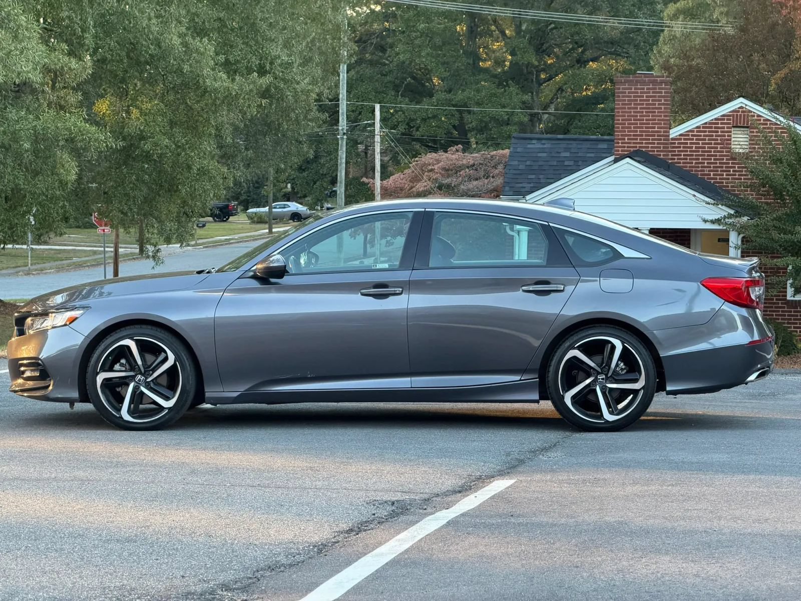 Used 2020 Honda Accord Sport image 5