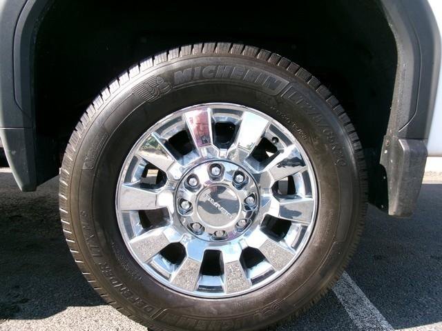 Used 2024 GMC Sierra 2500 Denali Ultimate AWD/4WD image 11